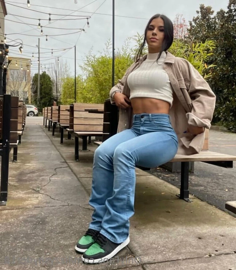 College freshman 😜 [ lizzysnyder18 ] Onlyfans leaked photo 10465738 on Hotleaks.tv