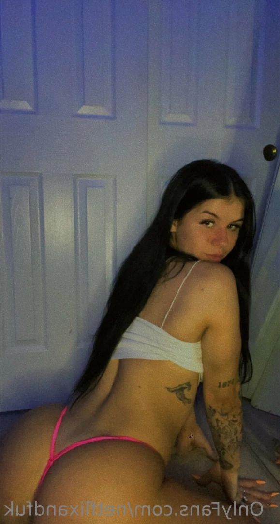 College freshman 😜 [ lizzysnyder18 ] Onlyfans leaked photo 10466454 on Hotleaks.tv