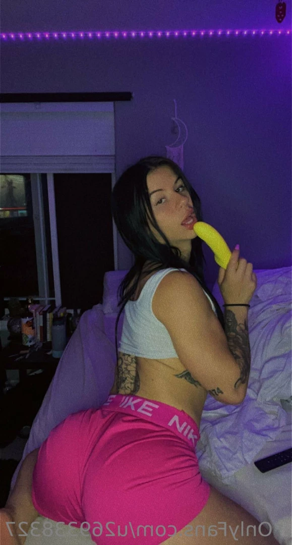 College freshman 😜 [ lizzysnyder18 ] Onlyfans leaked photo 10467486 on Hotleaks.tv