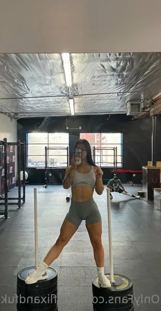 College freshman 😜 [ lizzysnyder18 ] Onlyfans leaked photo 10468171 on Hotleaks.tv