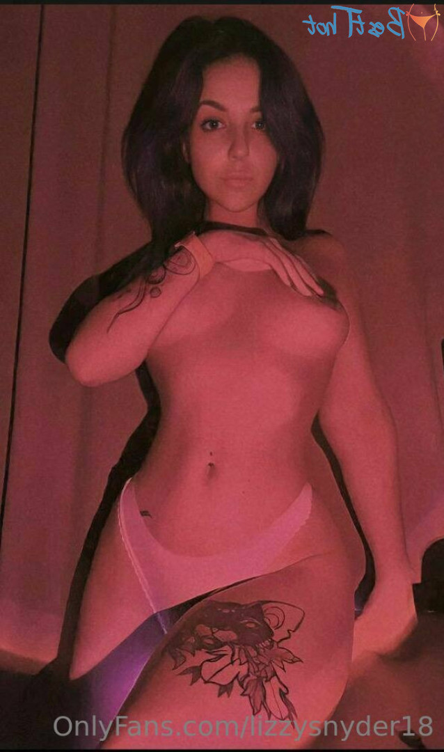 College freshman 😜 [ lizzysnyder18 ] Onlyfans leaked photo 16774729 on Hotleaks.tv