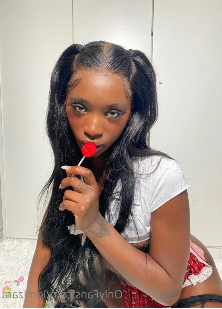 Zara [ lomlzara ] Onlyfans leaked photo 7112354 on Hotleaks.tv