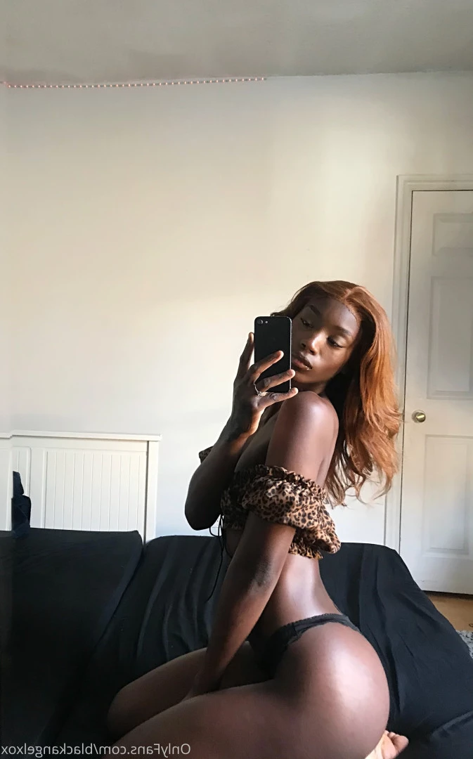 Zara [ lomlzara ] Onlyfans leaked photo 7113910 on Hotleaks.tv