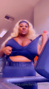 Londynn Vega [ londynnvega ] Onlyfans leaked video 7264683 on Hotleaks.tv