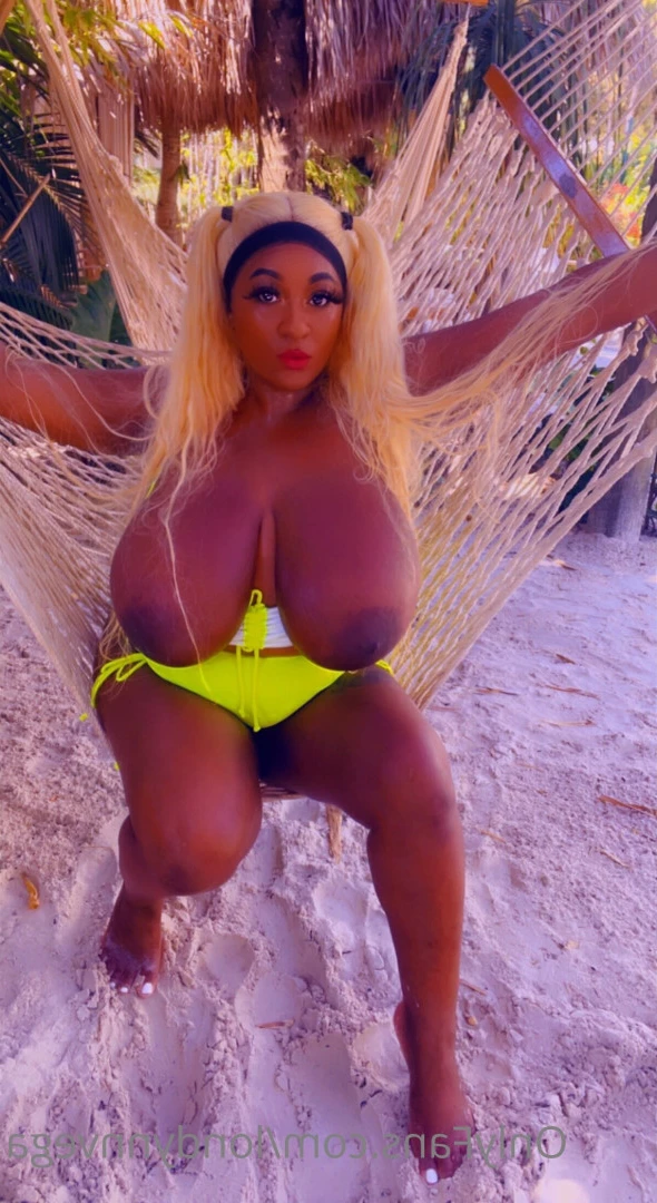 Londynn Vega [ londynnvega ] Onlyfans leaked photo 7584526 on Hotleaks.tv