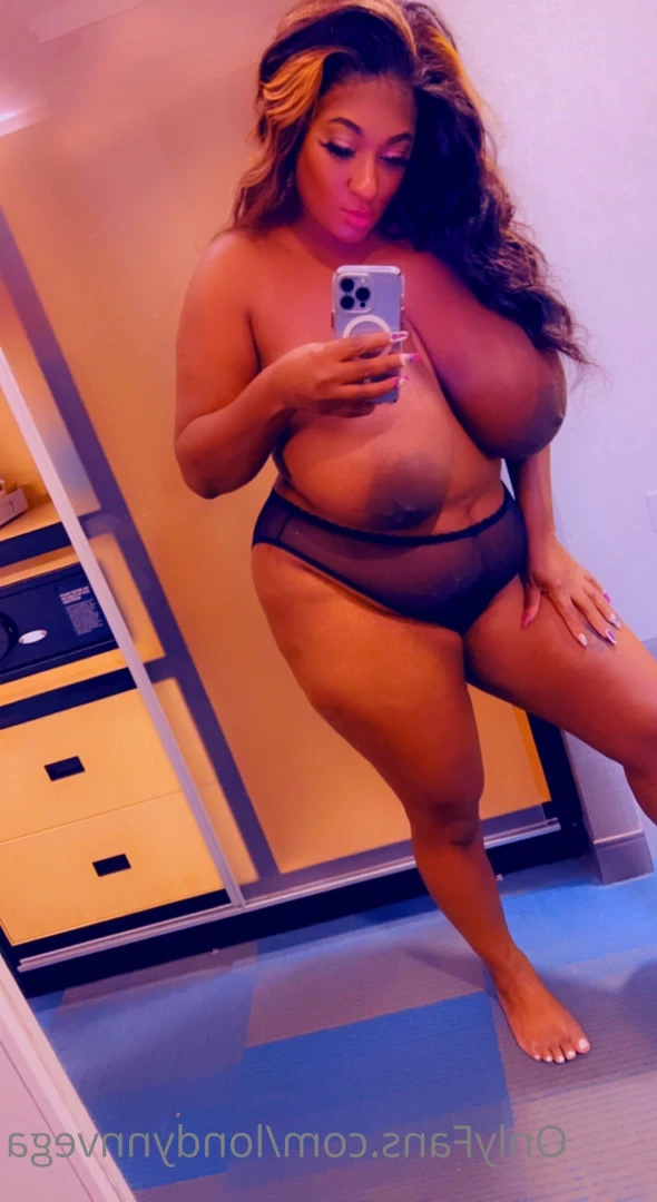 Londynn Vega [ londynnvega ] Onlyfans leaked photo 7584724 on Hotleaks.tv