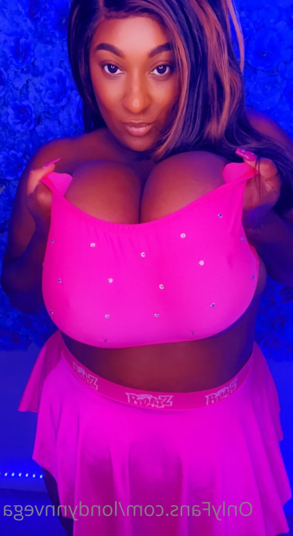 Londynn Vega [ londynnvega ] Onlyfans leaked photo 7585690 on Hotleaks.tv