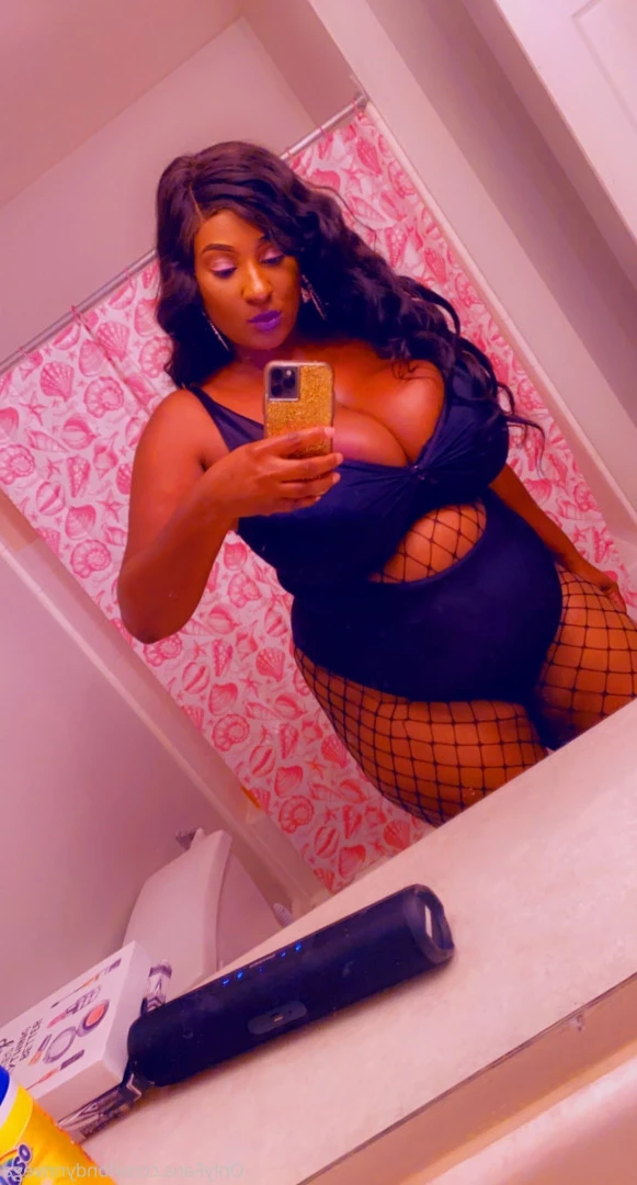 Londynn Vega [ londynnvega ] Onlyfans leaked photo 7586211 on Hotleaks.tv