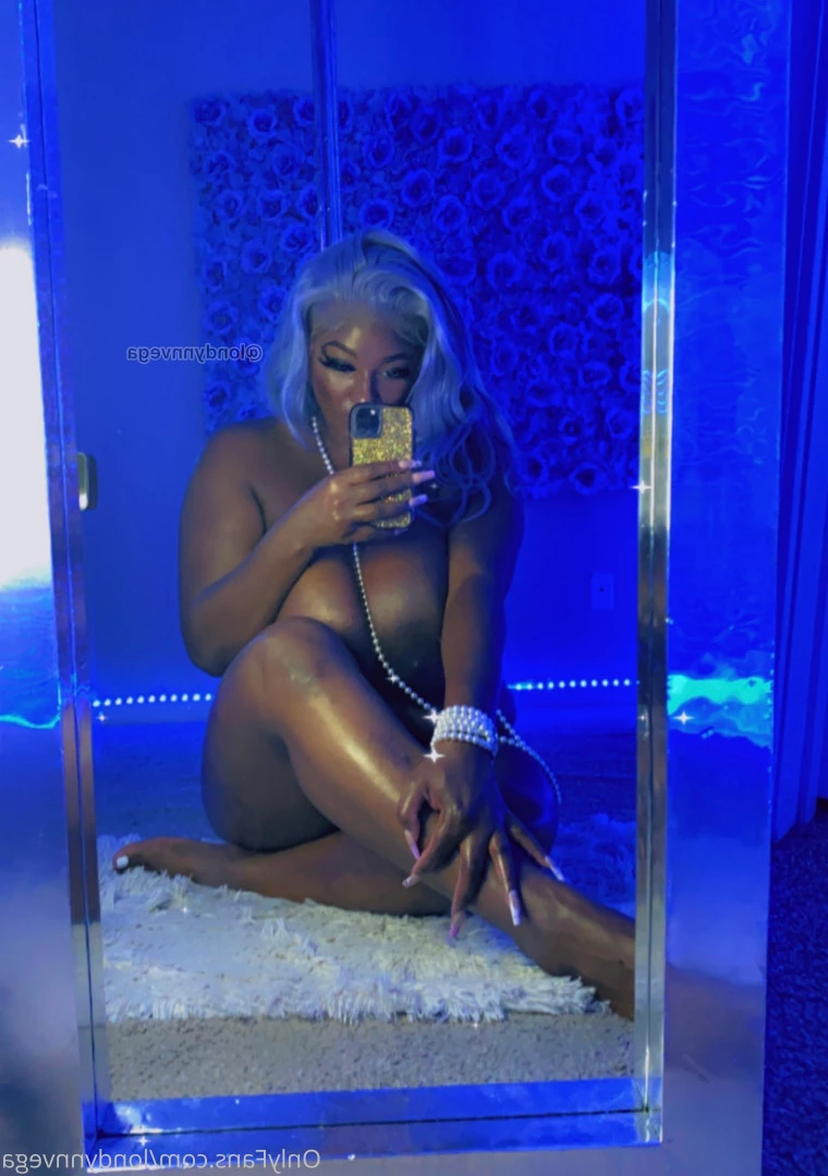 Londynn Vega [ londynnvega ] Onlyfans leaked photo 7586981 on Hotleaks.tv