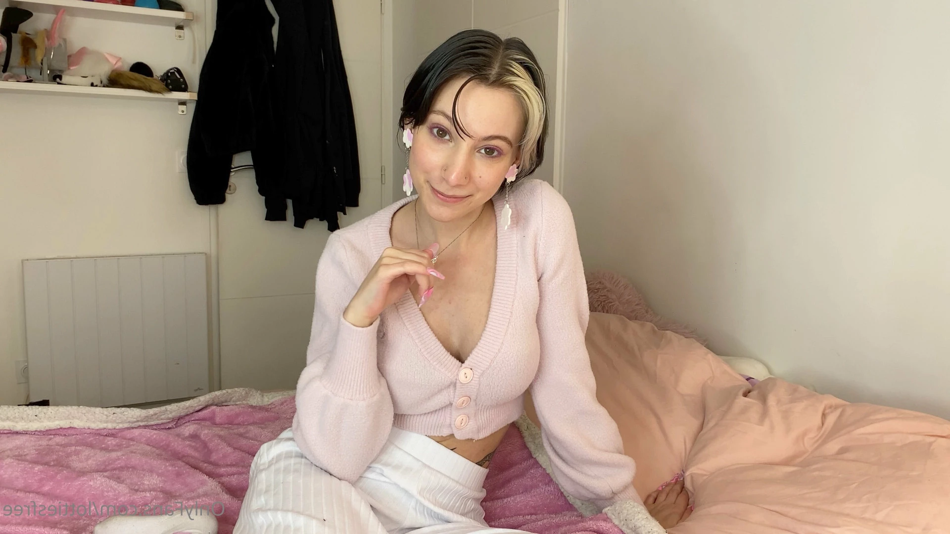 Lottie’s free page [ lottiesfree ] Onlyfans leaked photo 6824358 on Hotleaks.tv