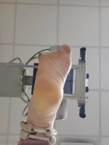 11056998