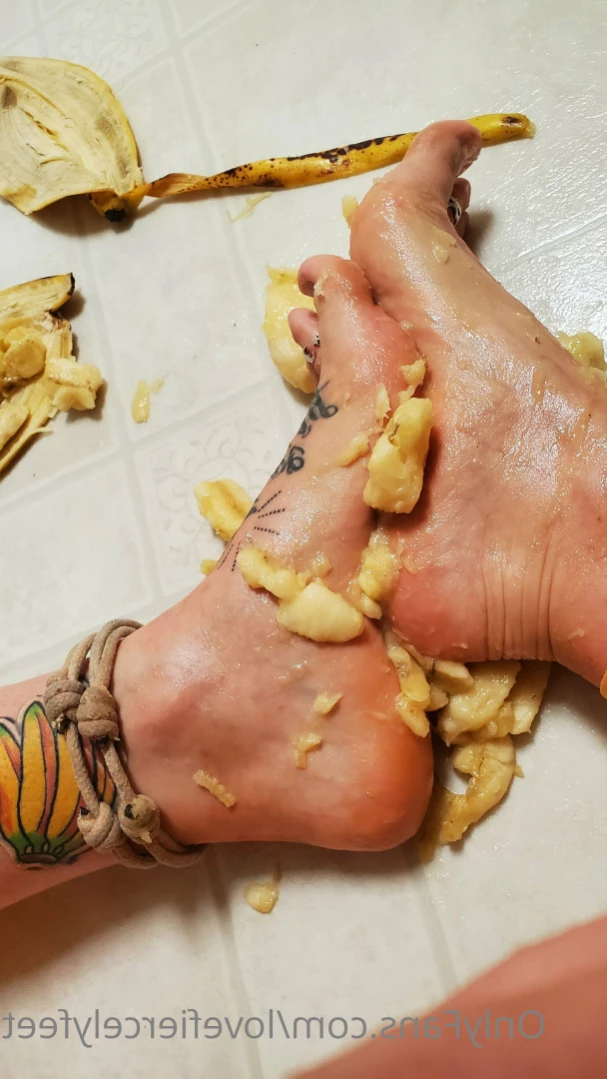 love fiercely [ lovefiercelyfeet ] Onlyfans leaked photo 12816891 on Hotleaks.tv