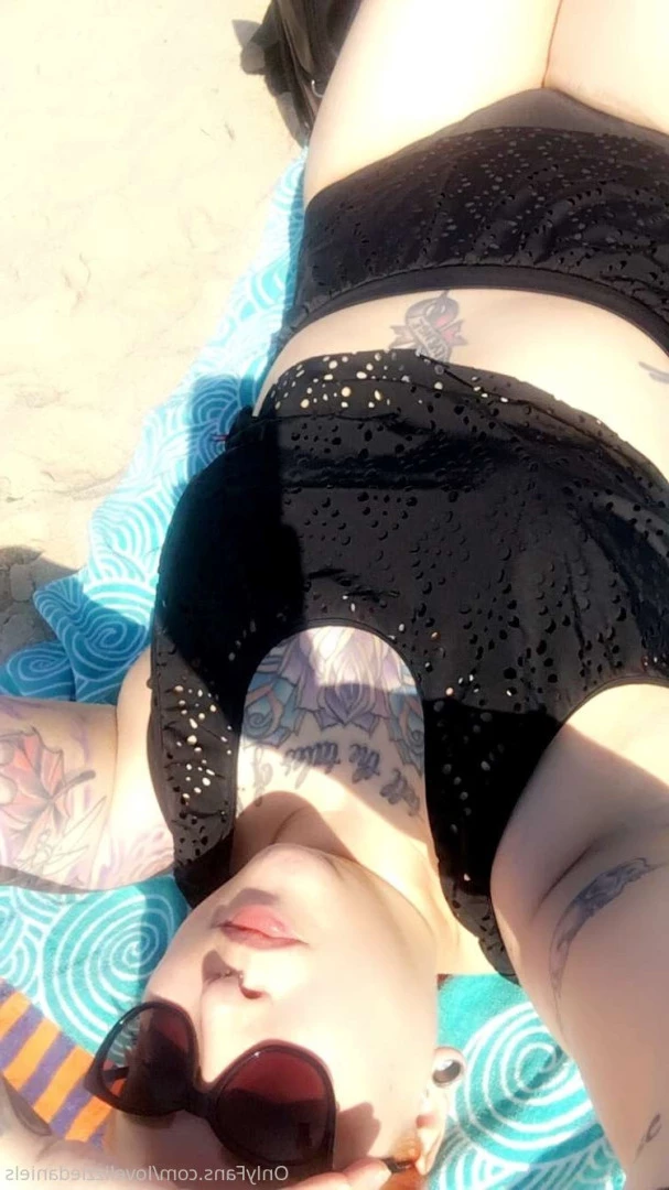 Love Lizzie Daniels [ lovelizziedaniels ] Onlyfans leaked photo 7254036 on Hotleaks.tv