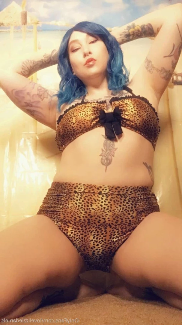 Love Lizzie Daniels [ lovelizziedaniels ] Onlyfans leaked photo 7254326 on Hotleaks.tv