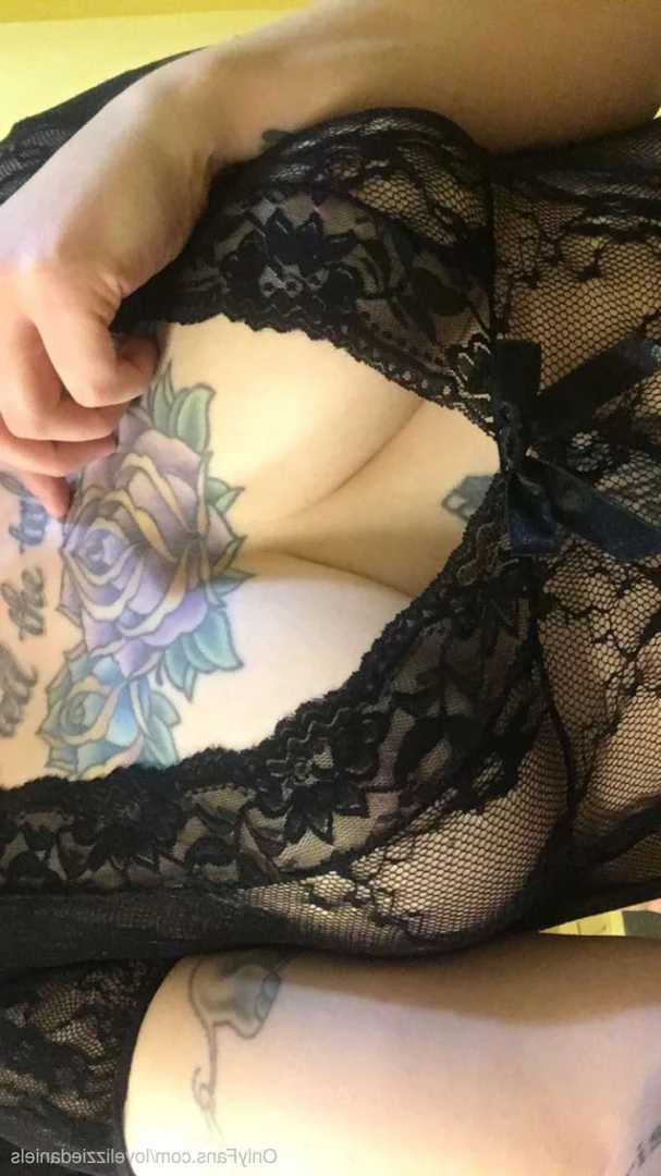 Love Lizzie Daniels [ lovelizziedaniels ] Onlyfans leaked photo 7255036 on Hotleaks.tv