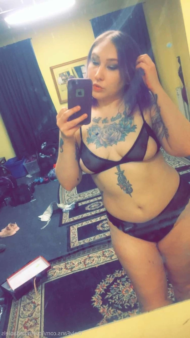 Love Lizzie Daniels [ lovelizziedaniels ] Onlyfans leaked photo 7255881 on Hotleaks.tv