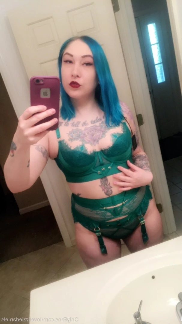 Love Lizzie Daniels [ lovelizziedaniels ] Onlyfans leaked photo 7257372 on Hotleaks.tv