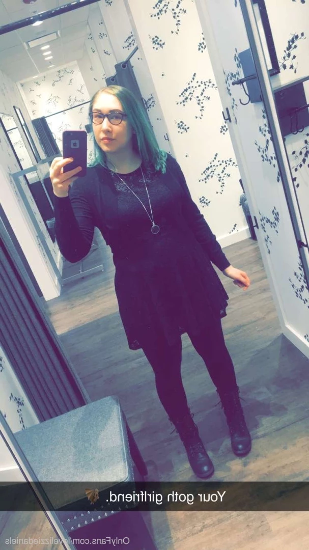 Love Lizzie Daniels [ lovelizziedaniels ] Onlyfans leaked photo 7258597 on Hotleaks.tv