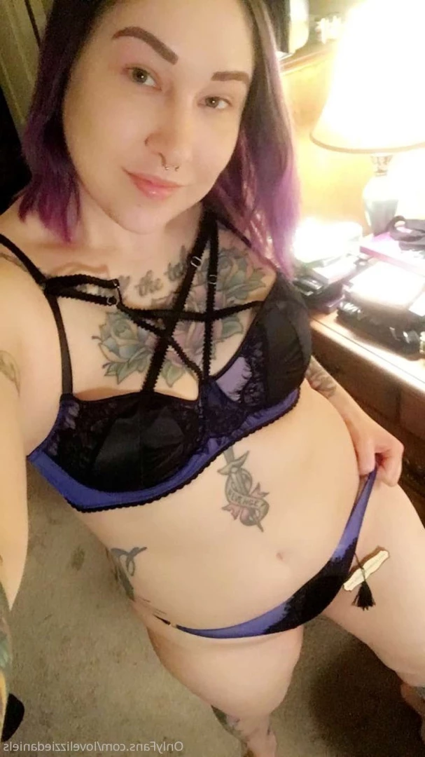 Love Lizzie Daniels [ lovelizziedaniels ] Onlyfans leaked photo 7259496 on Hotleaks.tv