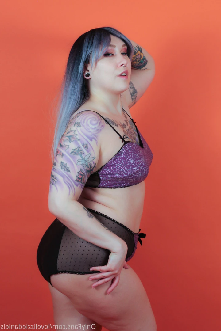 Love Lizzie Daniels [ lovelizziedaniels ] Onlyfans leaked photo 7263359 on Hotleaks.tv