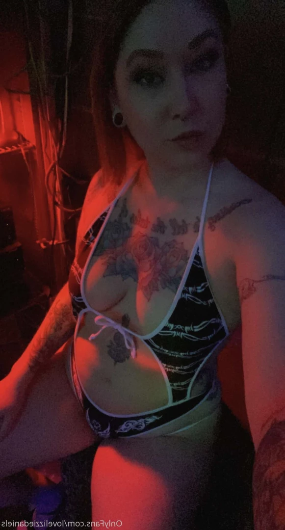 Love Lizzie Daniels [ lovelizziedaniels ] Onlyfans leaked photo 7263744 on Hotleaks.tv
