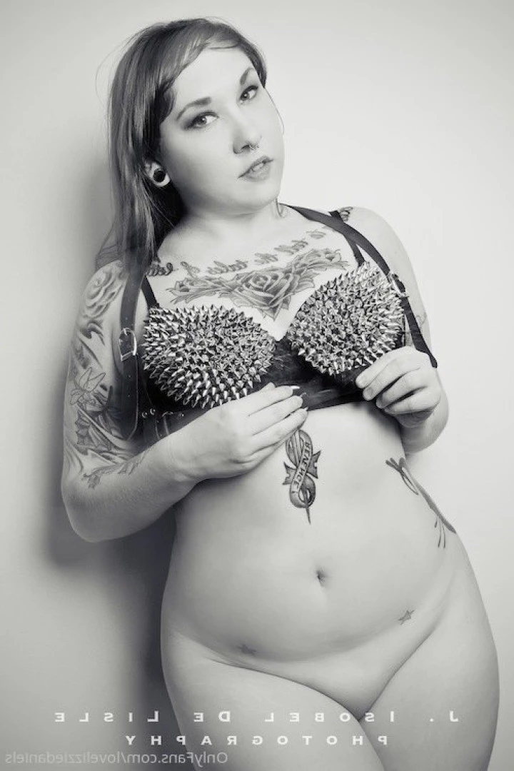 Love Lizzie Daniels [ lovelizziedaniels ] Onlyfans leaked photo 7265971 on Hotleaks.tv
