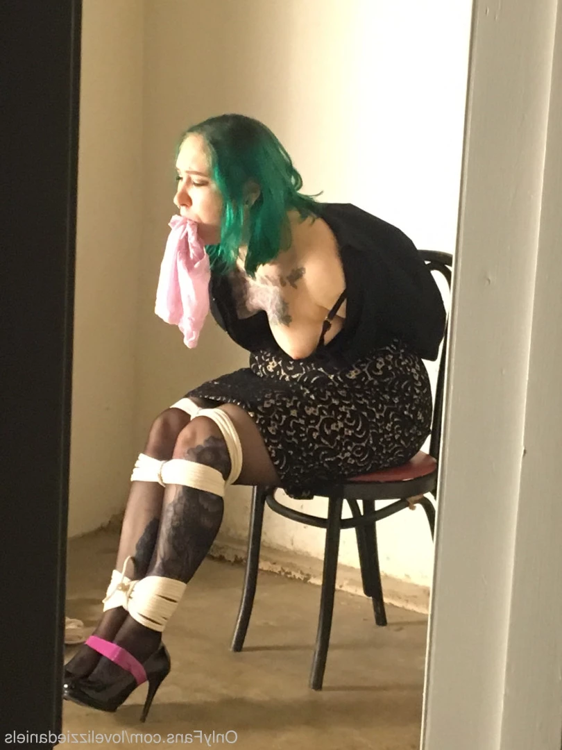 Love Lizzie Daniels [ lovelizziedaniels ] Onlyfans leaked photo 7269845 on Hotleaks.tv