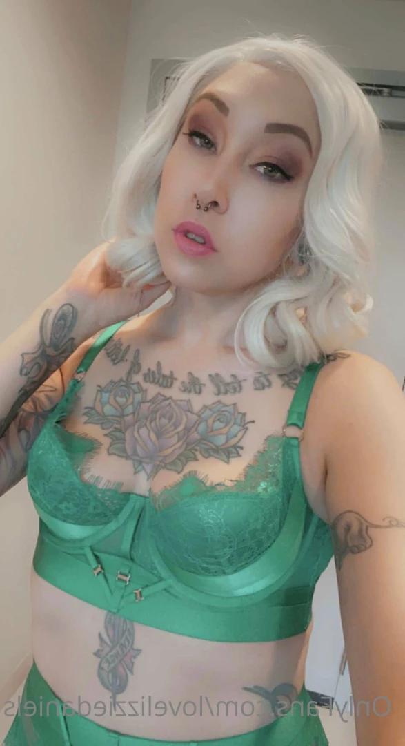 Love Lizzie Daniels [ lovelizziedaniels ] Onlyfans leaked photo 7270726 on Hotleaks.tv