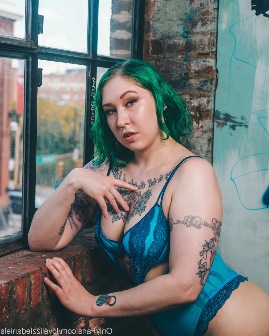 Love Lizzie Daniels [ lovelizziedaniels ] Onlyfans leaked photo 7270800 on Hotleaks.tv