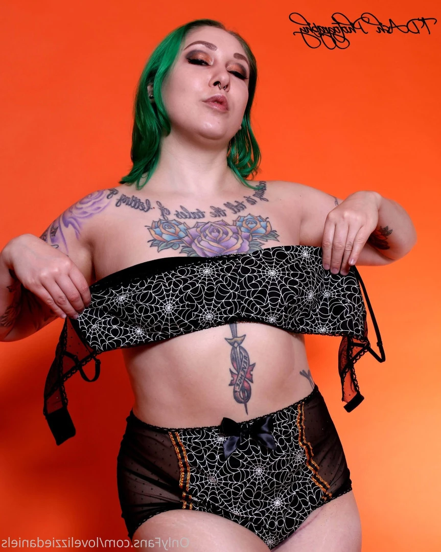 Love Lizzie Daniels [ lovelizziedaniels ] Onlyfans leaked photo 7272977 on Hotleaks.tv