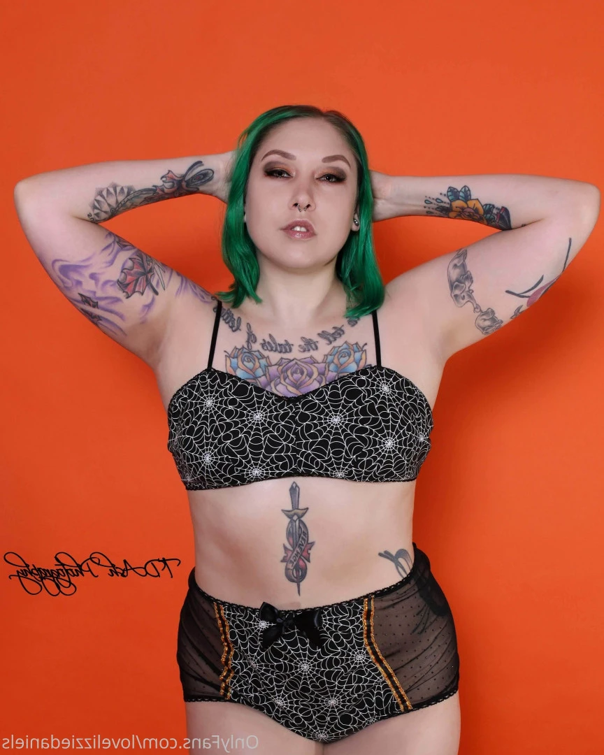 Love Lizzie Daniels [ lovelizziedaniels ] Onlyfans leaked photo 7274574 on Hotleaks.tv