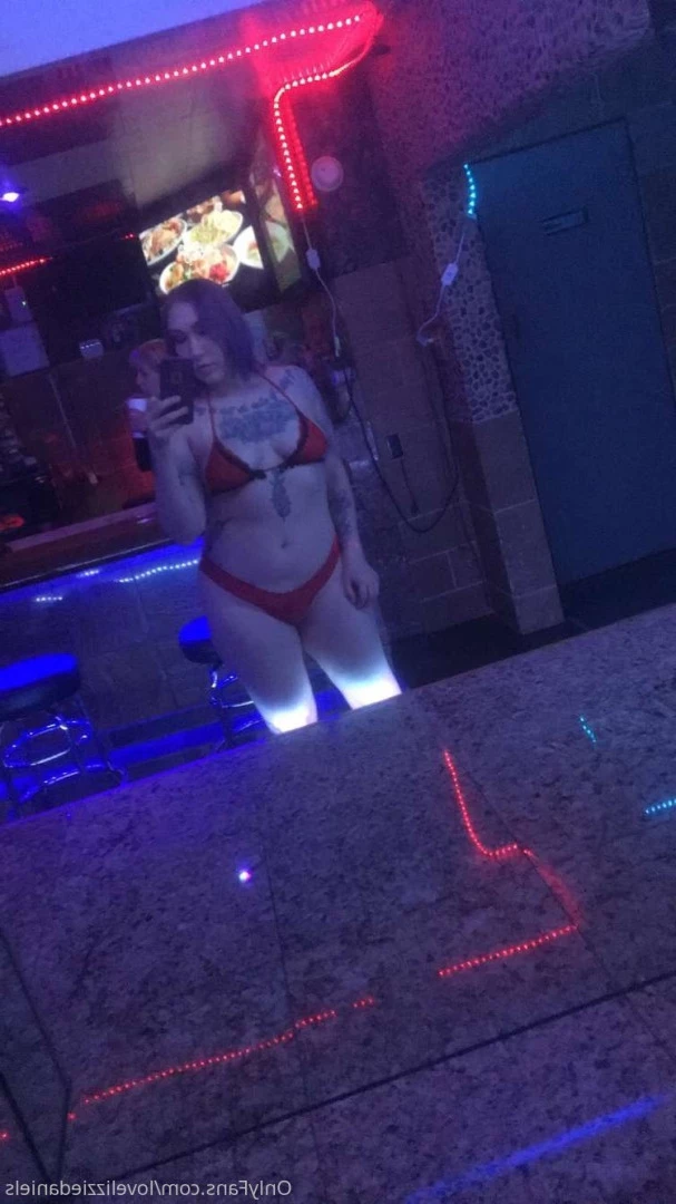 Love Lizzie Daniels [ lovelizziedaniels ] Onlyfans leaked photo 7275013 on Hotleaks.tv
