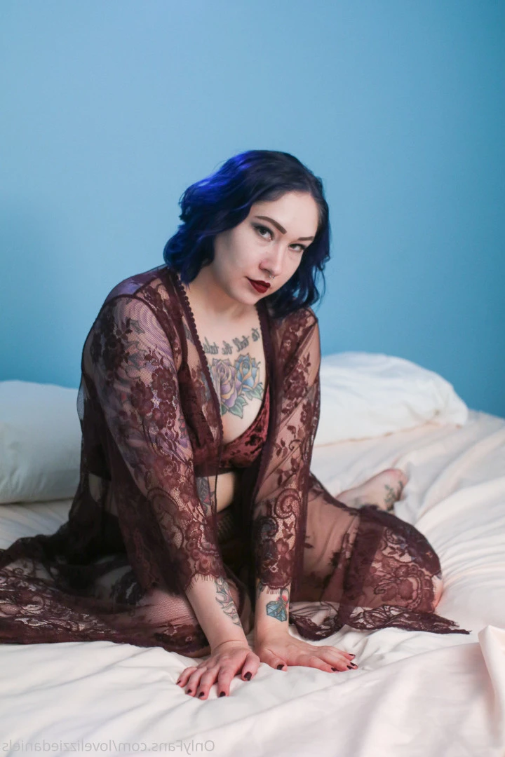 Love Lizzie Daniels [ lovelizziedaniels ] Onlyfans leaked photo 7275335 on Hotleaks.tv