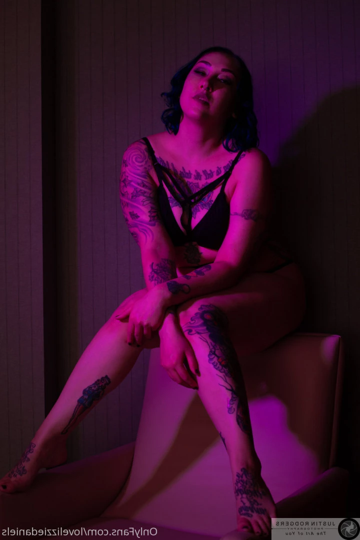 Love Lizzie Daniels [ lovelizziedaniels ] Onlyfans leaked photo 7275892 on Hotleaks.tv