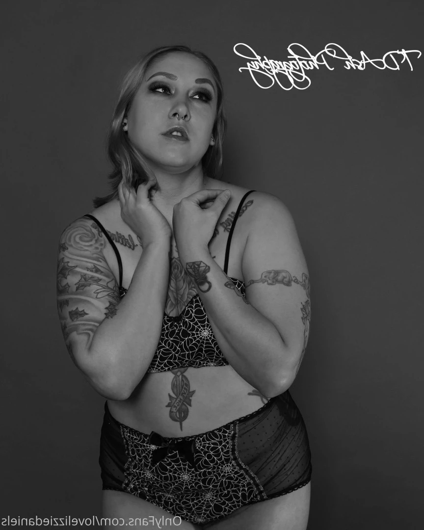 Love Lizzie Daniels [ lovelizziedaniels ] Onlyfans leaked photo 7276105 on Hotleaks.tv