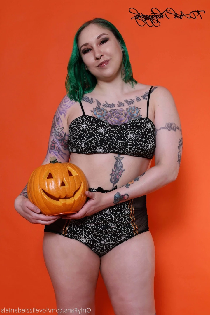 Love Lizzie Daniels [ lovelizziedaniels ] Onlyfans leaked photo 7280031 on Hotleaks.tv