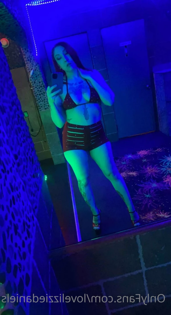 Love Lizzie Daniels [ lovelizziedaniels ] Onlyfans leaked photo 7281123 on Hotleaks.tv