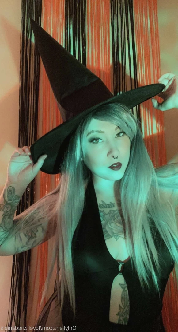 Love Lizzie Daniels [ lovelizziedaniels ] Onlyfans leaked photo 7283233 on Hotleaks.tv