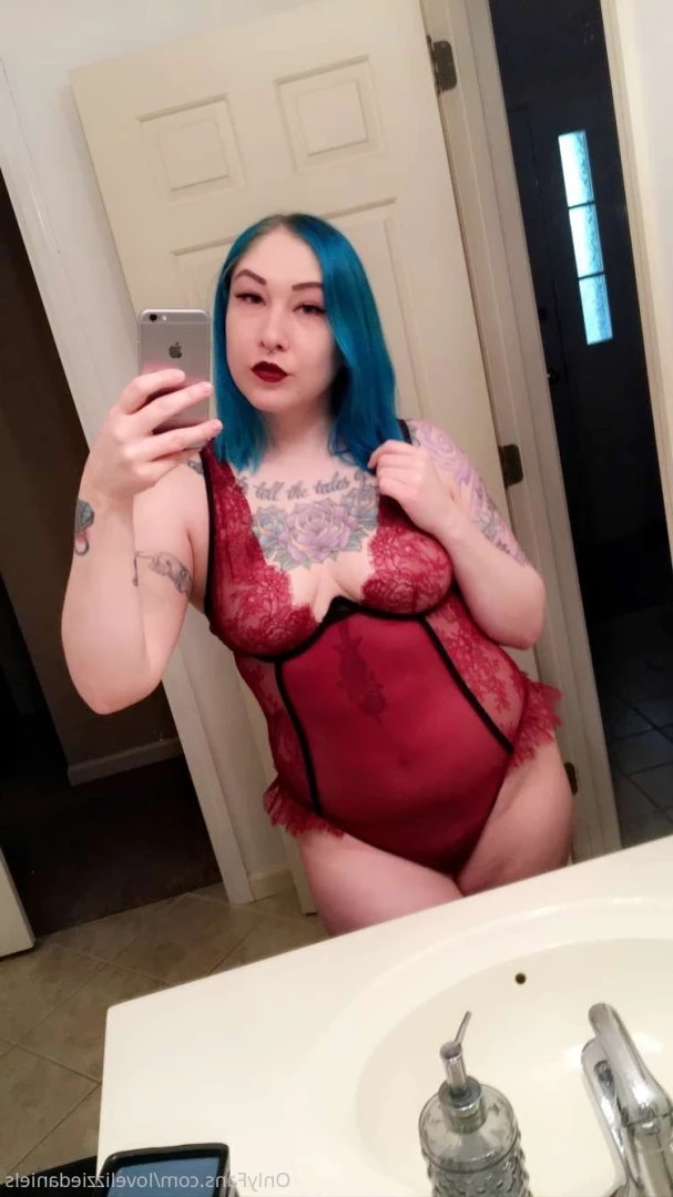 Love Lizzie Daniels [ lovelizziedaniels ] Onlyfans leaked photo 7283419 on Hotleaks.tv