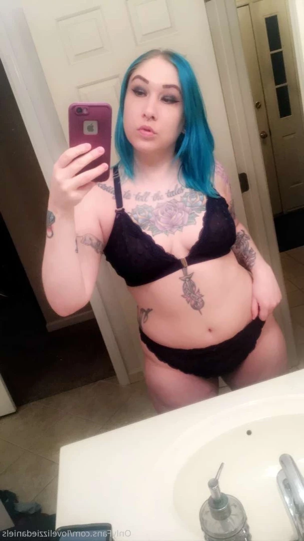 Love Lizzie Daniels [ lovelizziedaniels ] Onlyfans leaked photo 7283970 on Hotleaks.tv