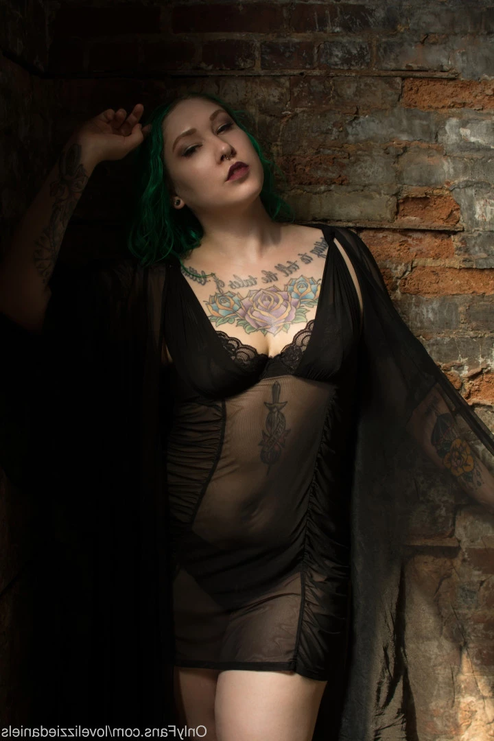 Love Lizzie Daniels [ lovelizziedaniels ] Onlyfans leaked photo 7284127 on Hotleaks.tv