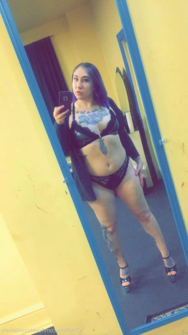 Love Lizzie Daniels [ lovelizziedaniels ] Onlyfans leaked photo 7288074 on Hotleaks.tv