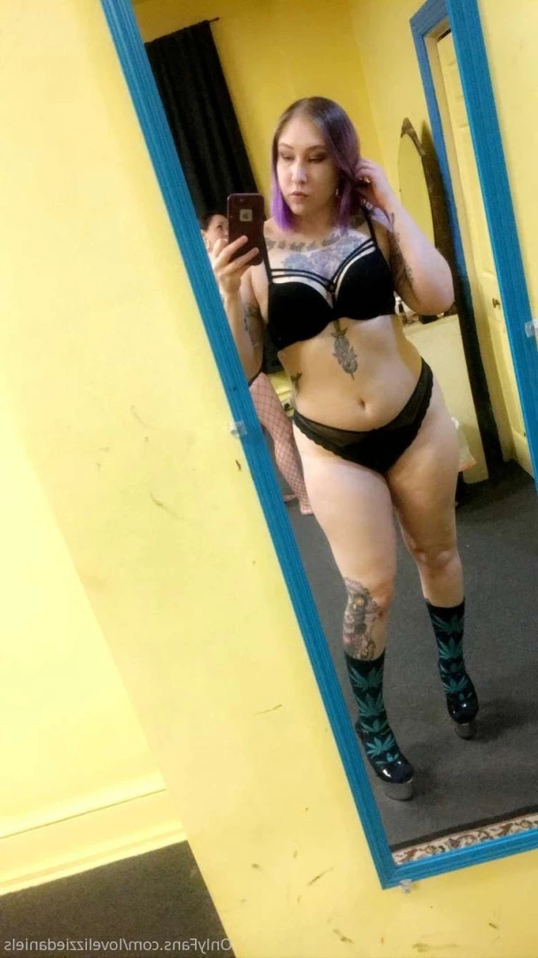 Love Lizzie Daniels [ lovelizziedaniels ] Onlyfans leaked photo 7288305 on Hotleaks.tv