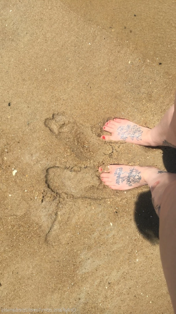 Love Lizzie Daniels [ lovelizziedaniels ] Onlyfans leaked photo 7288336 on Hotleaks.tv