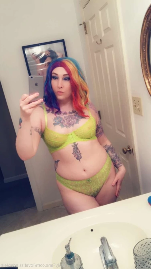 Love Lizzie Daniels [ lovelizziedaniels ] Onlyfans leaked photo 7289279 on Hotleaks.tv