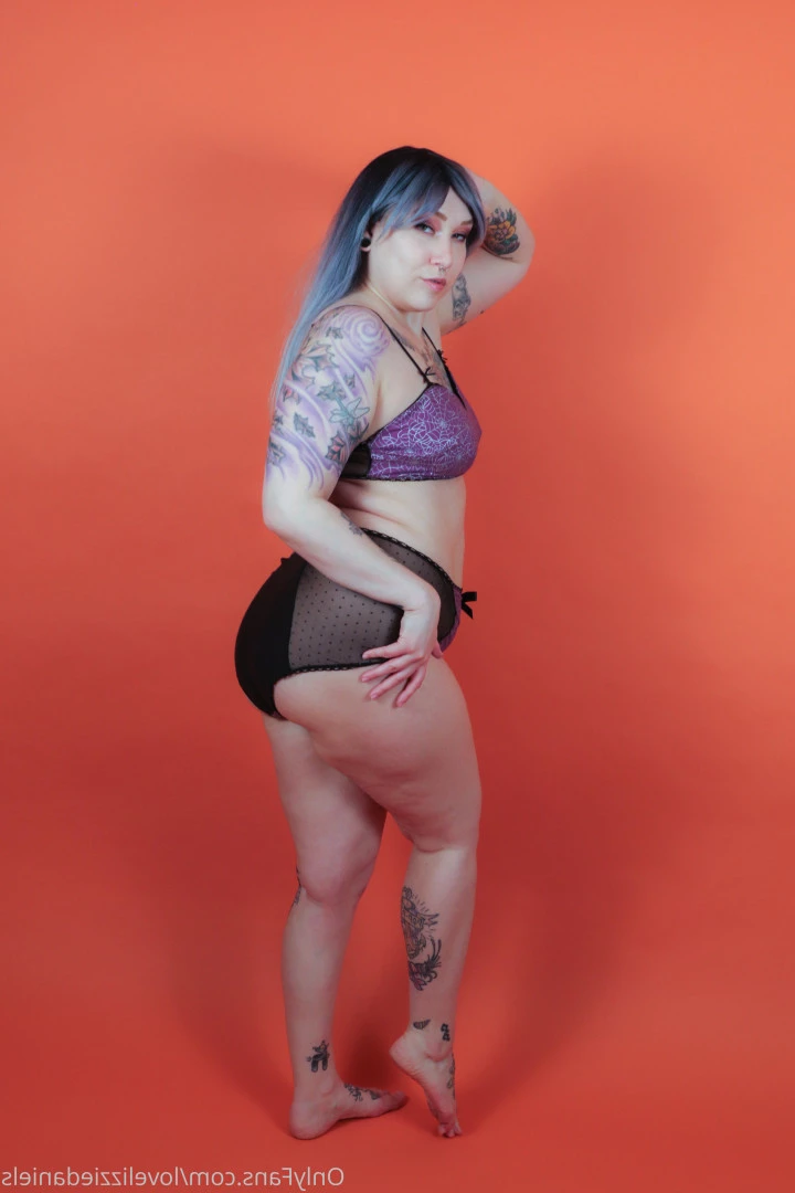 Love Lizzie Daniels [ lovelizziedaniels ] Onlyfans leaked photo 7294840 on Hotleaks.tv