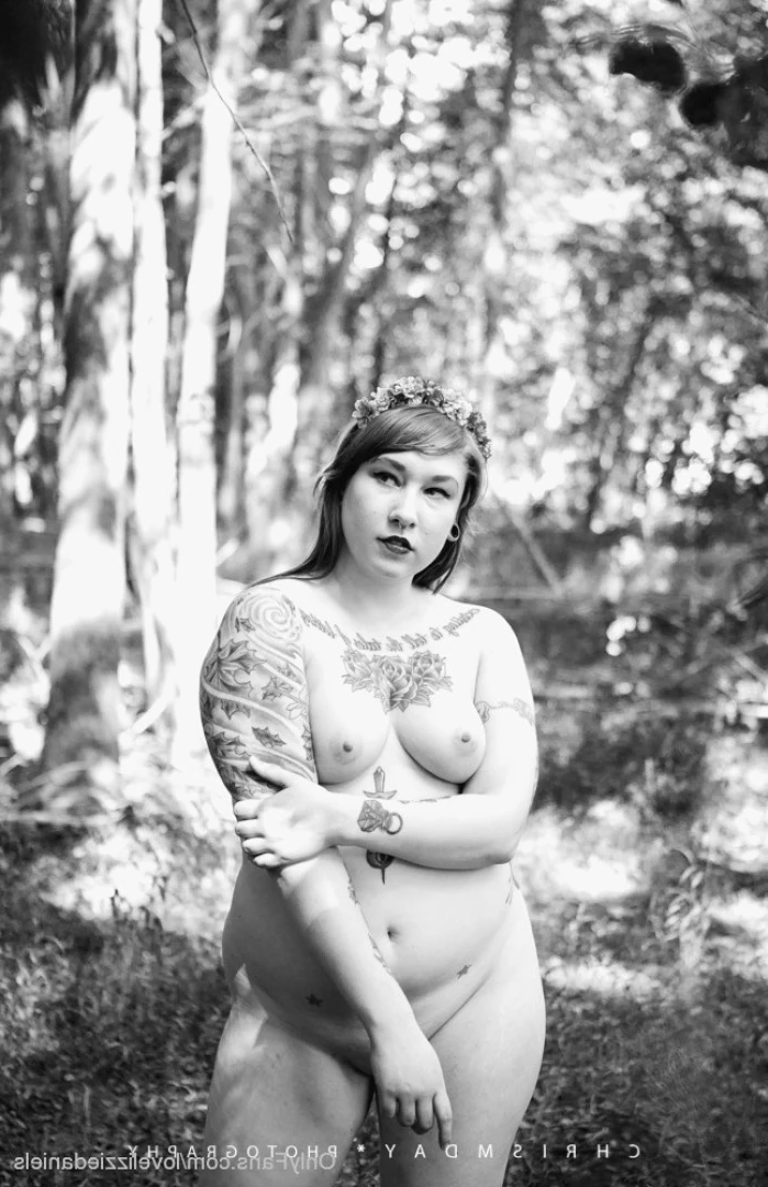 Love Lizzie Daniels [ lovelizziedaniels ] Onlyfans leaked photo 7294967 on Hotleaks.tv