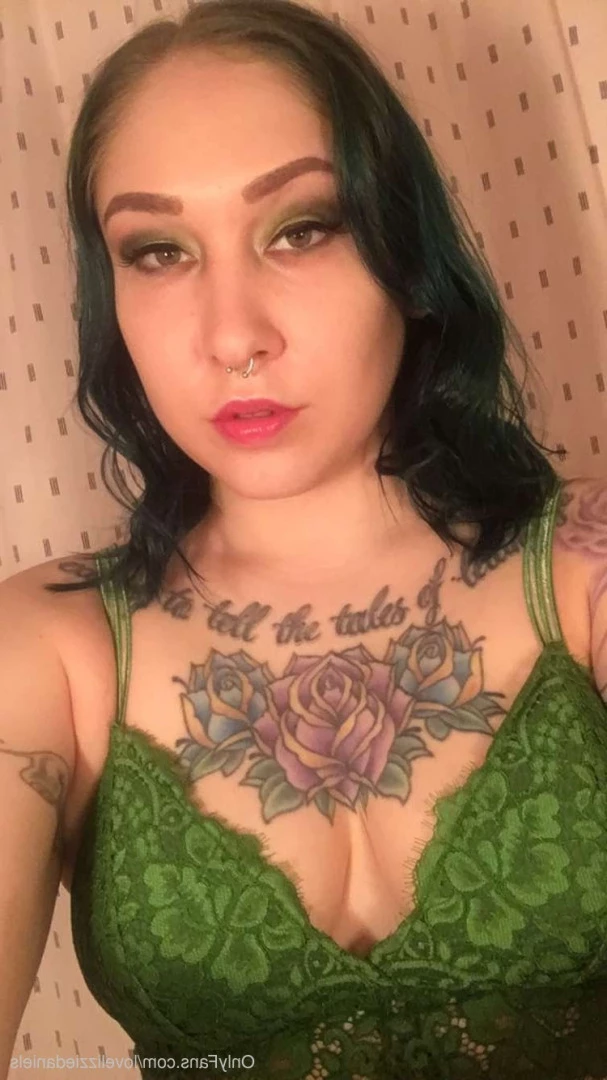 Love Lizzie Daniels [ lovelizziedaniels ] Onlyfans leaked photo 7295650 on Hotleaks.tv