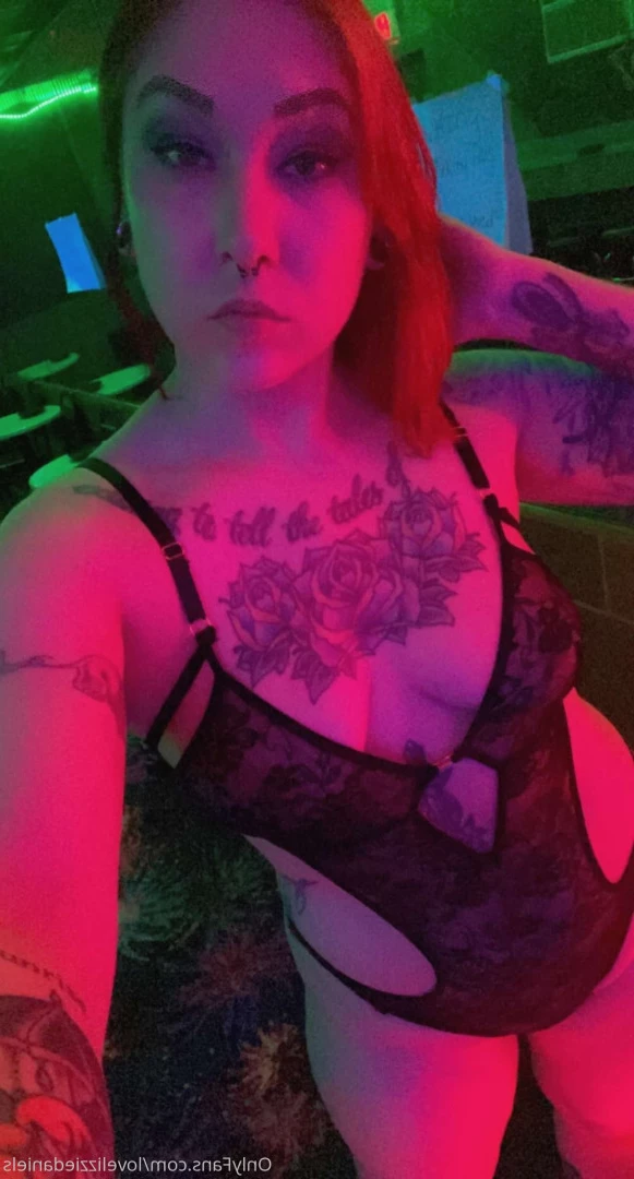 Love Lizzie Daniels [ lovelizziedaniels ] Onlyfans leaked photo 7295847 on Hotleaks.tv