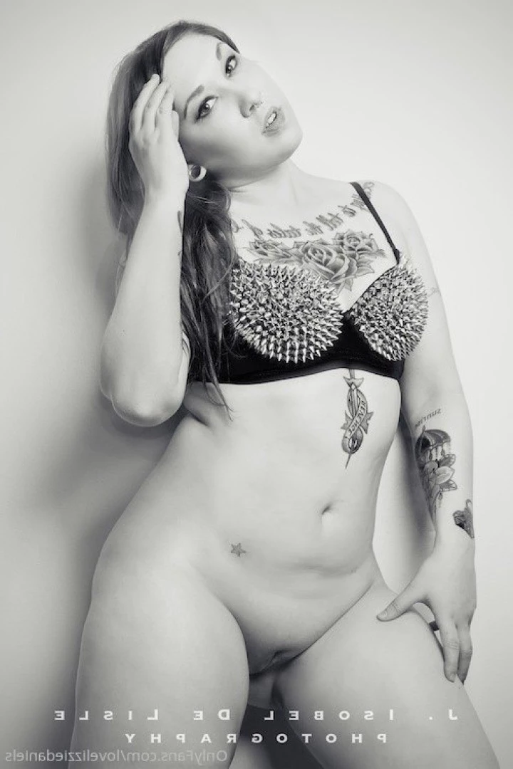 Love Lizzie Daniels [ lovelizziedaniels ] Onlyfans leaked photo 7297061 on Hotleaks.tv